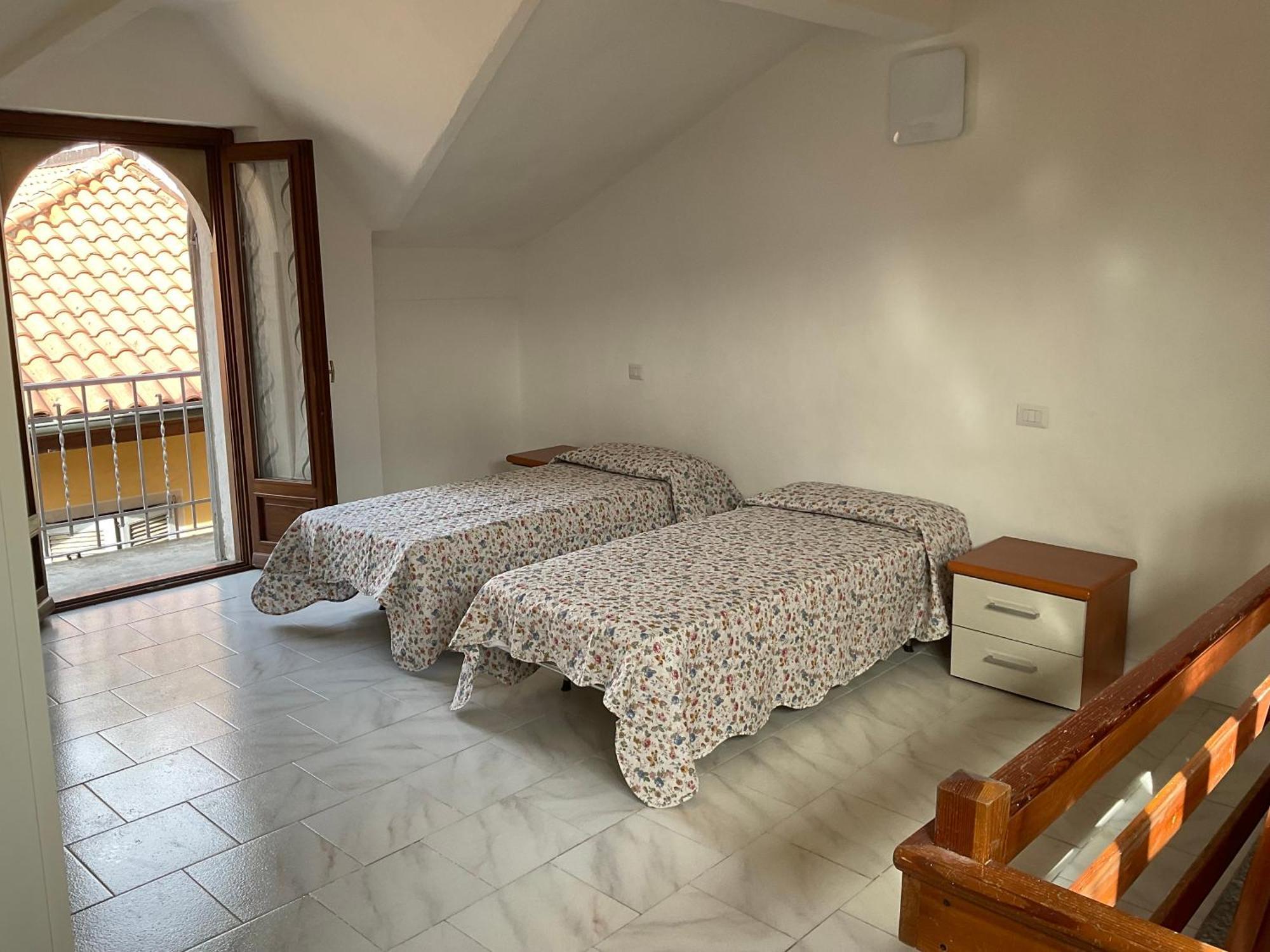 Casa Vacanze Scent Of Roses Verbania Exterior foto